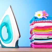 Logo empresa: lavo y plancho tu ropa